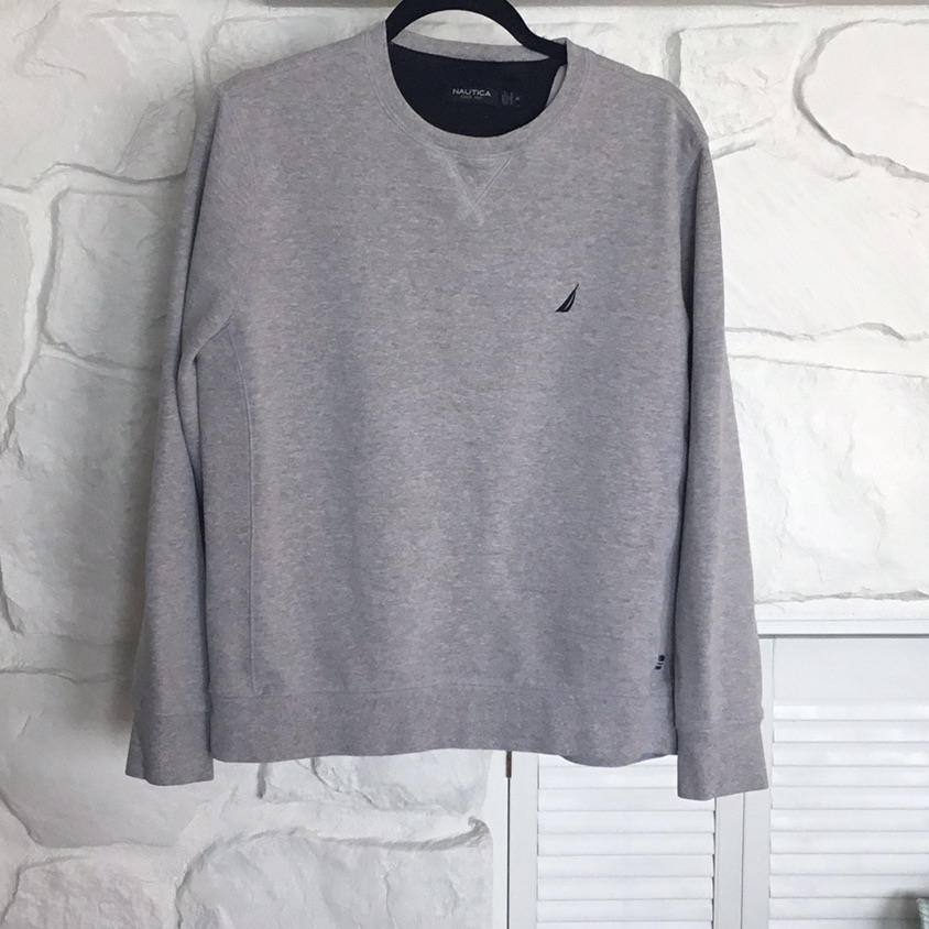 Gray Men’s Nautica Sweatshirt
